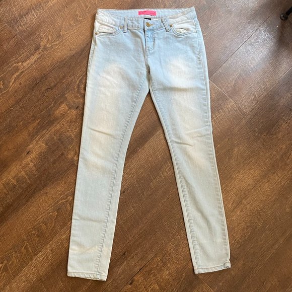 London Low Rise Skinny Fit - Light Wash - Size 5 - Picture 2 of 8